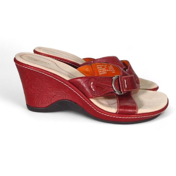 Rockport Red Wedge Sandals - Picture 4 of 10